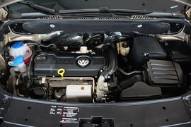 2015款大众途安1.4T手动舒适版5座