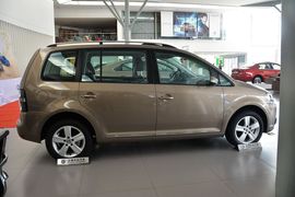 2015款大众途安1.4T手动舒适版5座