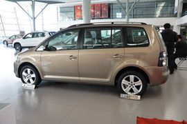 2015款大众途安1.4T手动舒适版5座