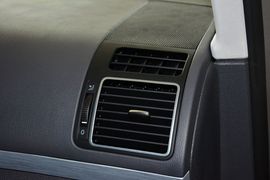 2015款大众途安1.4T手动舒适版5座