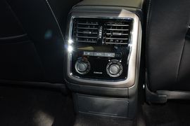 2016款大众帕萨特280TSI