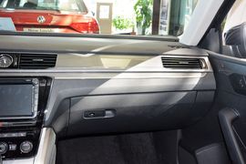 2016款大众帕萨特280TSI