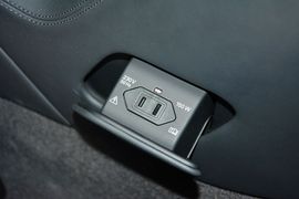 2016款奥迪A8L