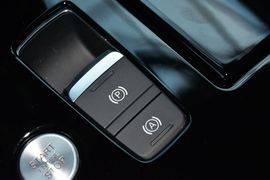 2016款奥迪A8L