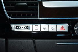 2016款奥迪A8L