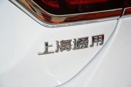 2016款雪佛兰科鲁兹1.5L自动时尚天窗版