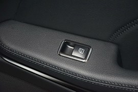 2015款奔驰E260L改款