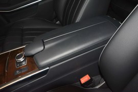 2015款奔驰E260L改款