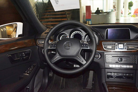 2015款奔驰E260L改款
