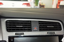 2016款大众高尔夫1.4TSI自动舒适型