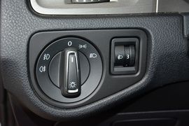 2016款大众高尔夫1.4TSI自动舒适型
