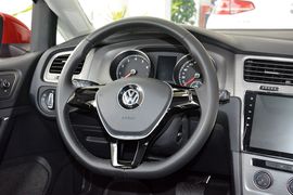 2016款大众高尔夫1.4TSI自动舒适型