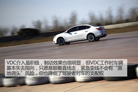 能下赛道撒野？