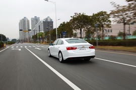 2016款上汽通用雪佛兰迈锐宝XL试驾