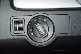 2016款大众迈腾1.8TSI智享领先型
