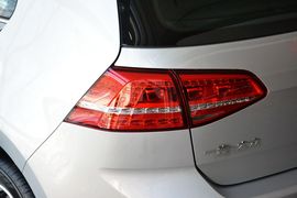2016款大众高尔夫1.4TSI自动舒适型