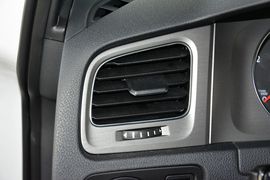 2016款大众高尔夫1.4TSI自动舒适型