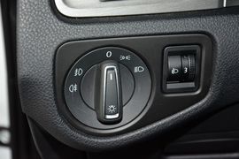 2016款大众高尔夫1.4TSI自动舒适型