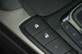 2016款雪佛兰迈锐宝2.0L自动豪华版