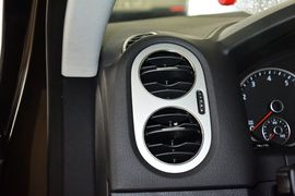 2016款大众途观300TSI自动两驱豪华版
