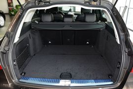 2016款奔驰C180旅行轿车