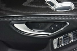 2016款奔驰C180旅行轿车