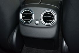 2016款奔驰C180旅行轿车