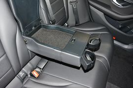 2016款奔驰C180旅行轿车