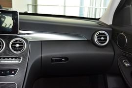 2016款奔驰C180旅行轿车