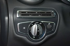 2016款奔驰C180旅行轿车