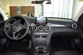 2016款奔驰C180旅行轿车