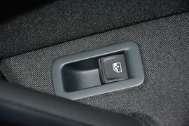 2016款大众高尔夫1.6L自动舒适型