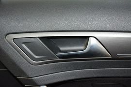 2016款大众高尔夫1.6L自动舒适型