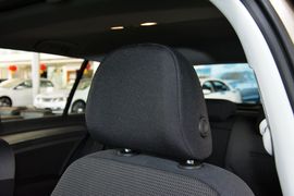 2016款大众高尔夫1.6L自动舒适型