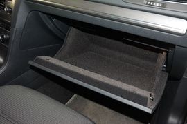 2016款大众高尔夫1.6L自动舒适型