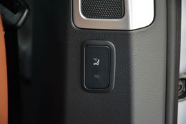 2016款奥迪A8L
