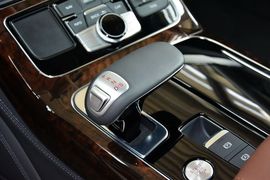 2016款奥迪A8L
