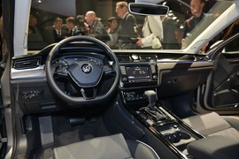 大众Phideon日内瓦车展实拍