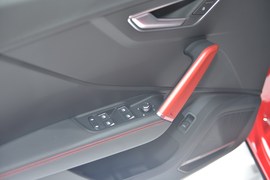 奥迪Q2日内瓦车展实拍