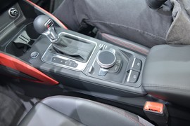 奥迪Q2日内瓦车展实拍