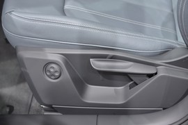 奥迪Q2日内瓦车展实拍