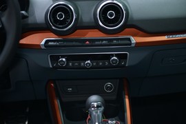 奥迪Q2日内瓦车展实拍