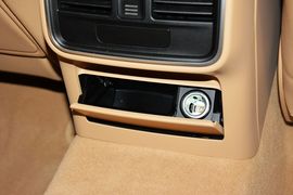 2016款保时捷Macan