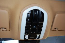 2016款保时捷Macan