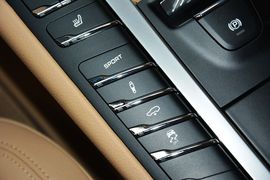 2016款保时捷Macan