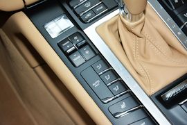 2016款保时捷Macan