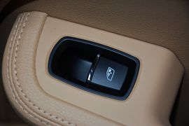 2016款保时捷Macan