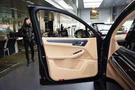 2016款保时捷Macan