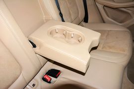 2016款保时捷Macan