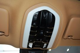 2016款保时捷Macan